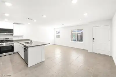 2321 Rip Avenue Living Room