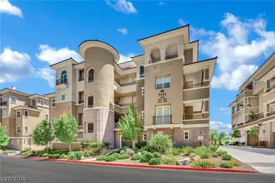 9141 Las Manaitas Avenue 301, Las Vegas