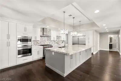 13 Dovetail Circle, Henderson, NV 89014 Kitchen