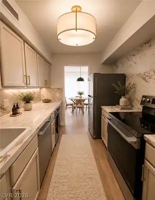 698 Oakmont Avenue 1310 Kitchen