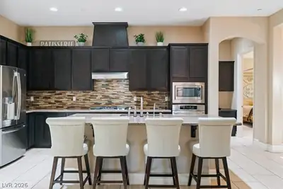 3 Viola Carino Court, Henderson, NV 89011 Kitchen
