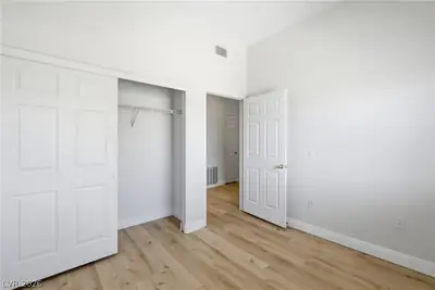 9303 Gilcrease Avenue 2195 Bedroom