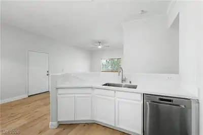 9303 Gilcrease Avenue 2195 Kitchen