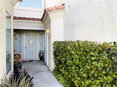 6820 San Ricardo Avenue 104 Entry