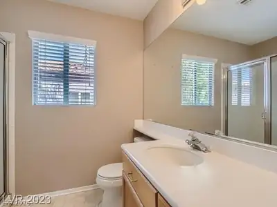 3242 Cheltenham Street, Las Vegas, NV 89129 Primary Bathroom