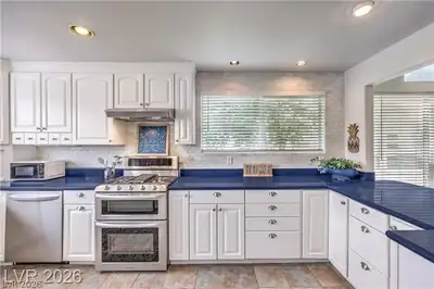 5125 Portraits Place, Las Vegas, NV 89149 Kitchen