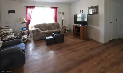 2586 South Miner Road Living Room