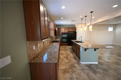 6190 PISAN Lane n/a Kitchen