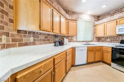 5155 West Tropicana Avenue 2087 Kitchen