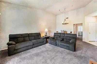 5155 West Tropicana Avenue 2087 Living Room