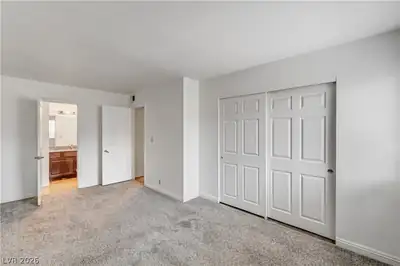 5404 River Glen Drive 362 Bedroom