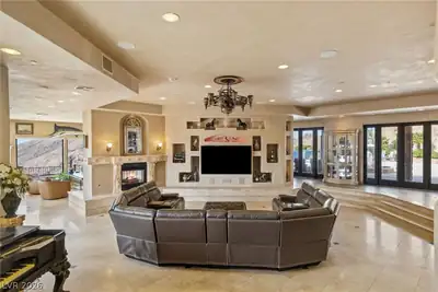 1139 Brown Hill Court, Henderson, NV 89011 Living Room