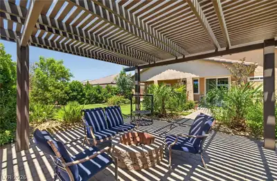 5761 East Badlands Lane Patio