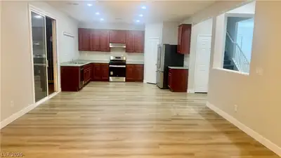 154 La Padania Avenue, Las Vegas, NV 89183 Kitchen
