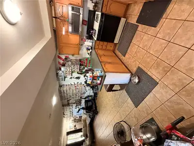 3270 Cameron Street B, Las Vegas, NV 89102 Kitchen