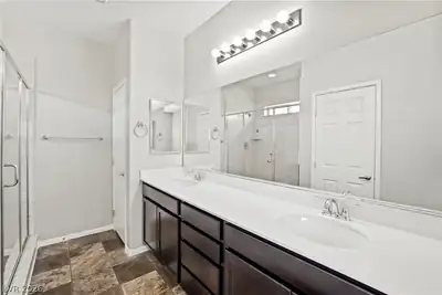 1140 Jesse Harbor Avenue, Henderson, NV 89014 Primary Bathroom
