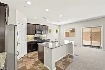 1140 Jesse Harbor Avenue, Henderson, NV 89014 Kitchen