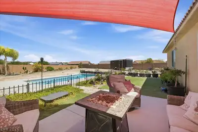6711 Greenbriar Court, Pahrump, NV 89061 Patio