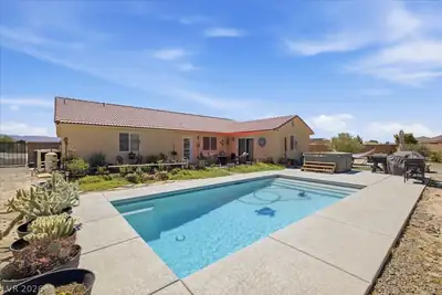 6711 Greenbriar Court, Pahrump, NV 89061 Back of Structure