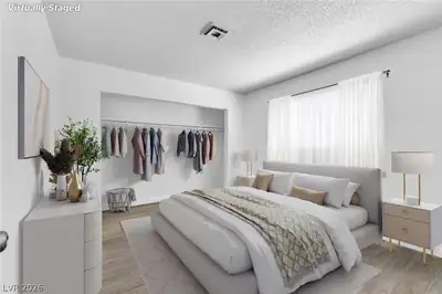 2508 East Mesquite Avenue Bedroom