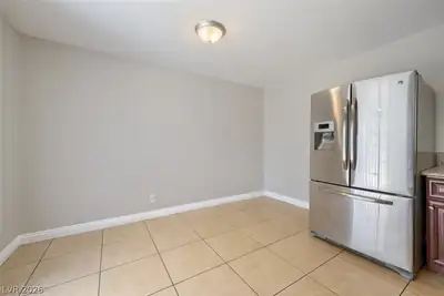 6321 Portola Road, Las Vegas, NV 89108 Kitchen
