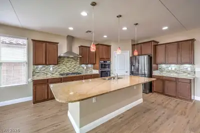 9476 Chandler Springs Avenue, Las Vegas, NV 89148 Kitchen