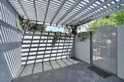 692 Tam O Shanter, Las Vegas, NV 89109 Patio