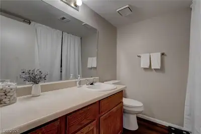 573 Sellers Place, Henderson, NV 89011 Bathroom
