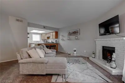 573 Sellers Place, Henderson, NV 89011 Living Room
