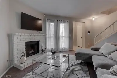 573 Sellers Place, Henderson, NV 89011 Living Room