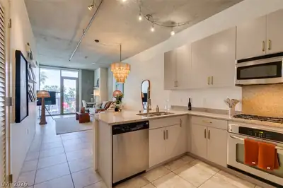 353 Bonneville Avenue 343, Las Vegas