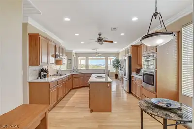 5220 Volgi Street Kitchen