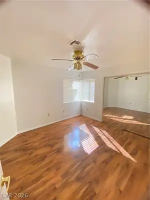 9012 STARMOUNT Drive Bedroom