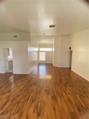 9012 STARMOUNT Drive Living Room