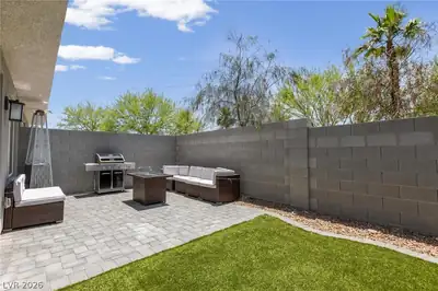 4915 Chidlaw Avenue 3 Patio