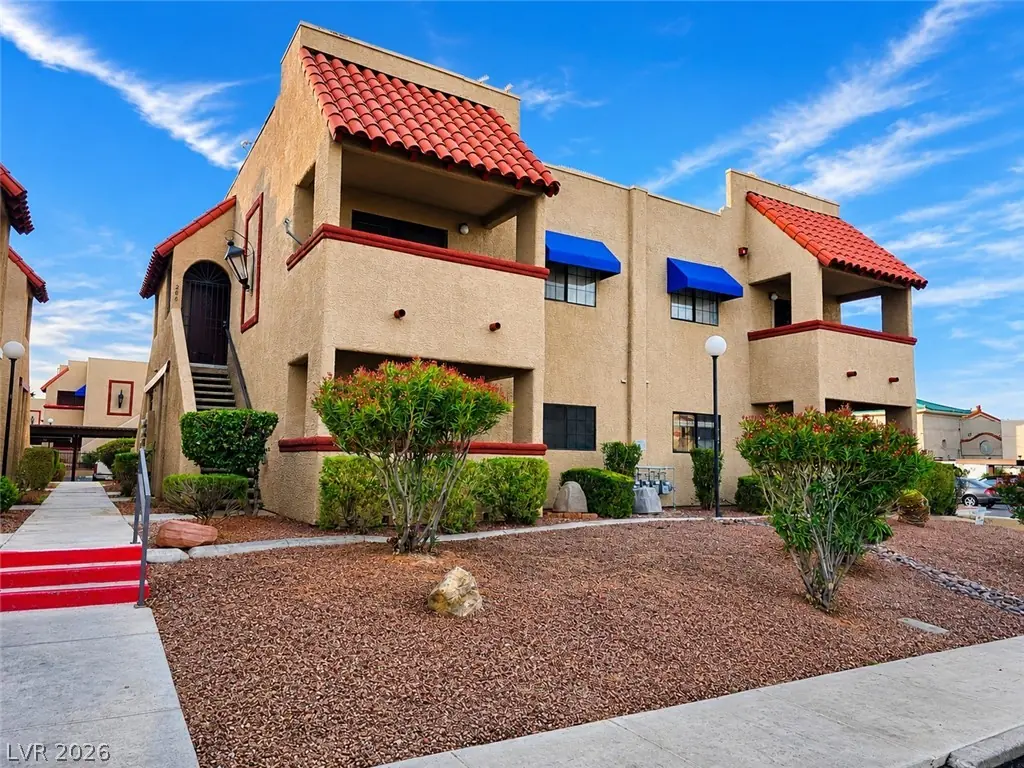 4211 Sanderling Circle 286