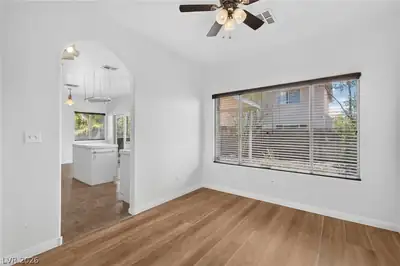 8521 Gold Flash Avenue Dining Area