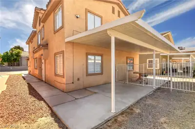 3021 Aloha Avenue Patio