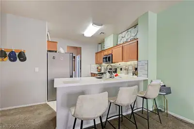 2050 North Los Feliz Street 183 Kitchen