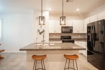 1201 Narrow Gorge Court, Henderson, NV 89002 Kitchen