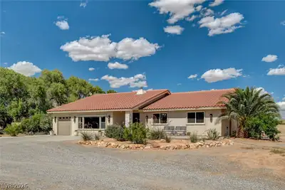 1950 Bowman Road, Logandale