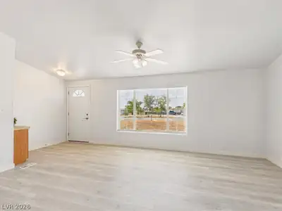 2630 West Retread Road Living Room