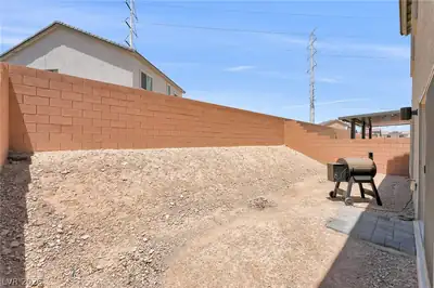 10201 Beckenham Hills Street, Las Vegas, NV 89141 Yard