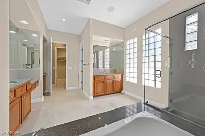 2846 Soft Horizon Way, Las Vegas, NV 89135 Primary Bathroom