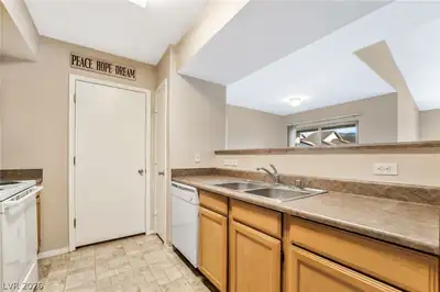 45 Maleena Mesa st 1227, Henderson, NV 89074 Kitchen
