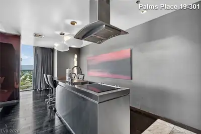 4381 West Flamingo Road 1901 Kitchen