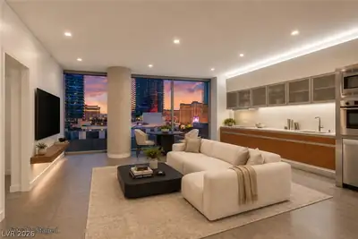 3726 Las Vegas Boulevard 902 Living Room