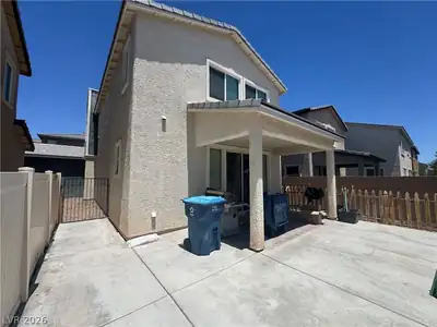 43 Heathrow Lake Avenue, North Las Vegas, NV 89084 Patio