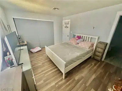 2016 Mesquite Lane 302 Bedroom