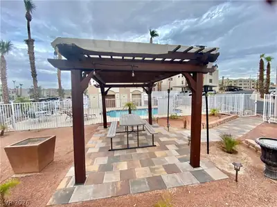 2016 Mesquite Lane 302 Patio